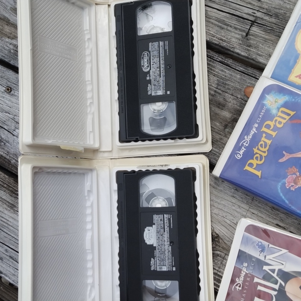Disney Classics on VHS in great condition. - Picture 6 of 10